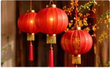 Đèn lồng đỏ treo Tết